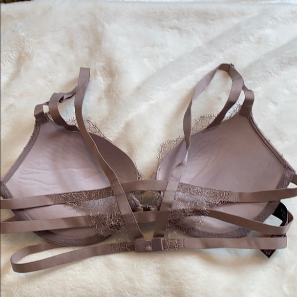 VS very sexy collection bra- NEVER WORN - Picture 2 of 3